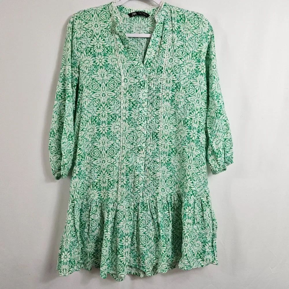 Zara Floral Eyelet Cotton Dress in Green and White - Size S